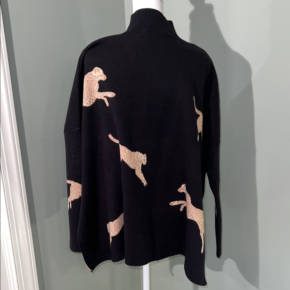 Black Mock Turtleneck Tunic Sweater with Cheetah Pattern Sz S - Picture 4 of 8